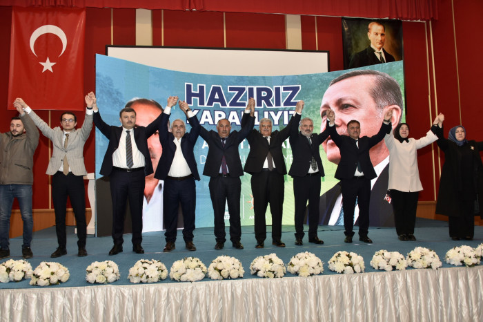 AK Parti’den Aday Tanıtım Toplantısı