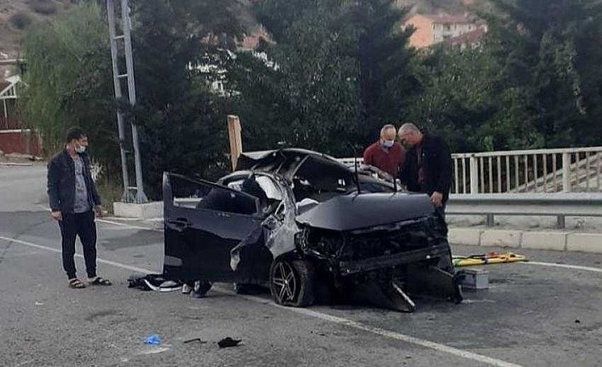 Feci kazada gen&ccedil; sağlık&ccedil;ı ağır yaralandı