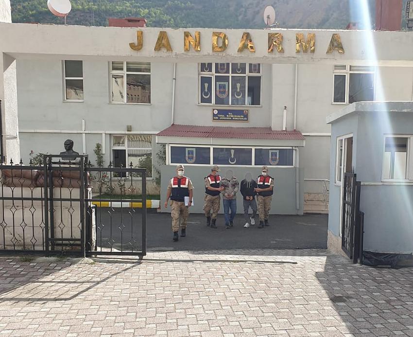 Hırsızlık Ş&uuml;phelileri Jandarmadan Ka&ccedil;amadılar